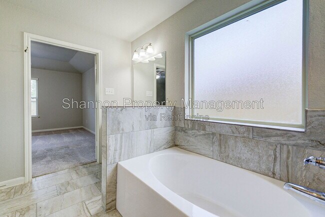 Building Photo - 239 Murrieta Ln