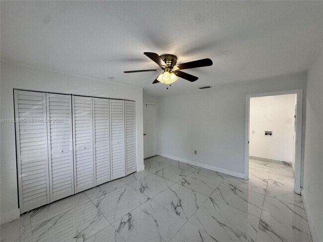 Building Photo - 10394 Fairway Heights Blvd