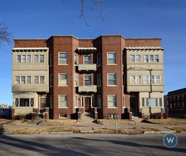 Primary Photo - 602 1st Ave