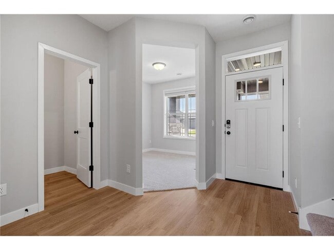Building Photo - 5395 Robinwood Ct