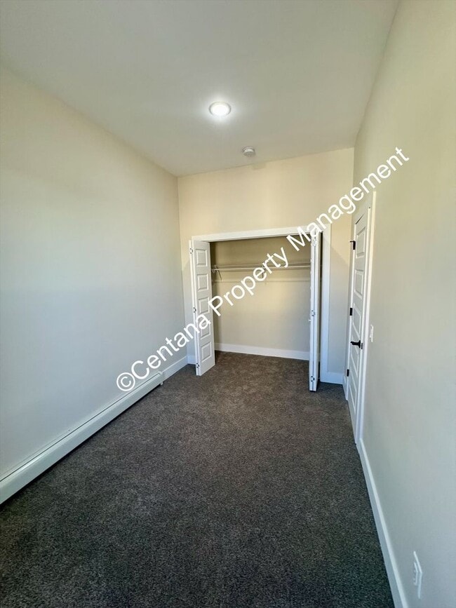 Building Photo - 614 N Alaska St