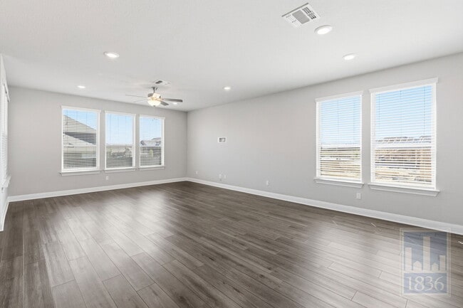 Building Photo - 555 Purple Heart Dr