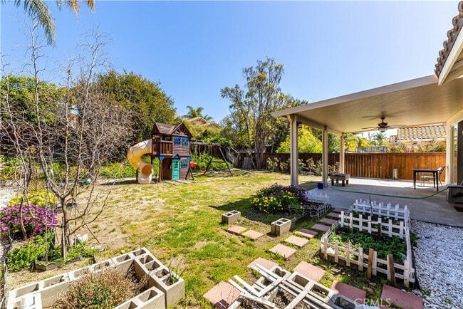 Building Photo - 27456 Swallow Ct