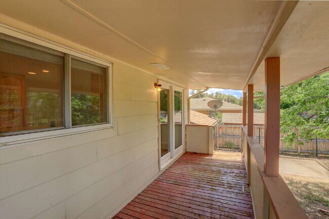 Building Photo - "Spacious 4-Bedroom Home in Denver with 2 Full Baths and Over 2000 sq ft!"