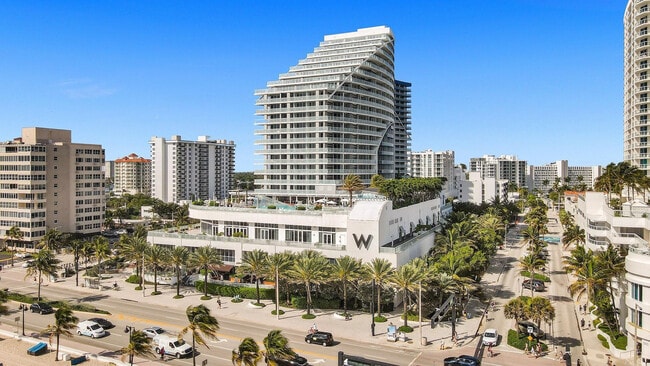 Building Photo - 3101 Bayshore Dr