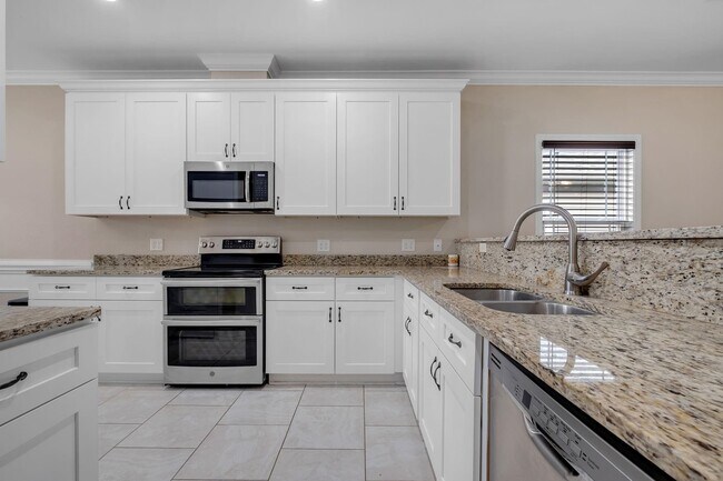 Building Photo - 1826 Sagebrook Dr