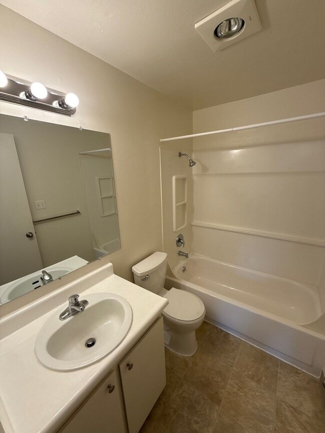 Building Photo - 271 Senate St NW