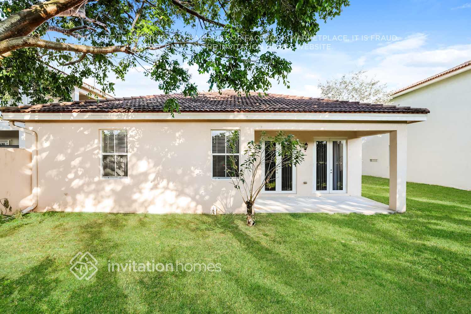 Building Photo - 10674 Old Hammock Wy