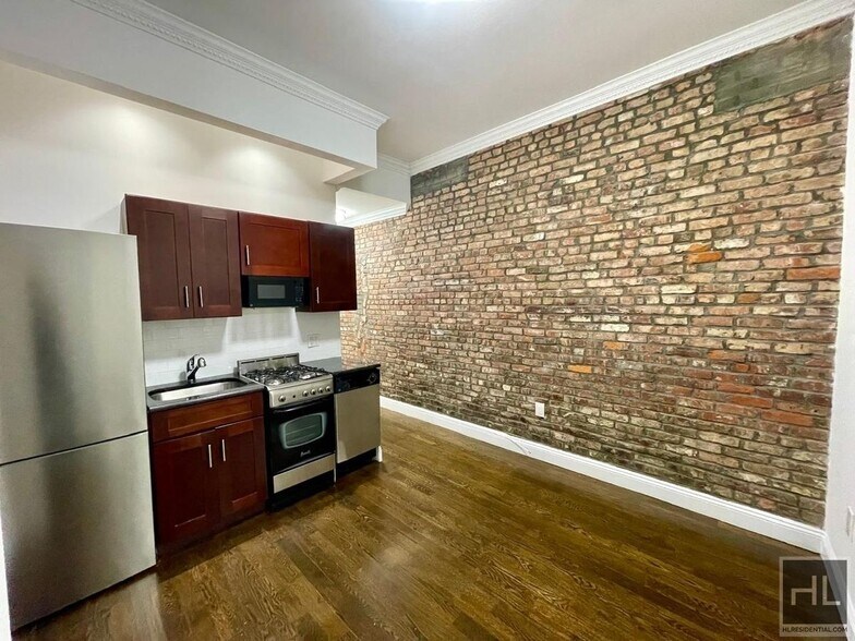 Building Photo - MOTT STREET