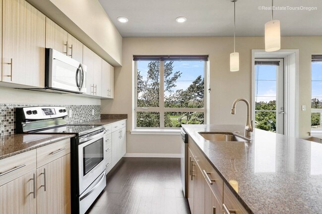 Building Photo - South Block Apartments