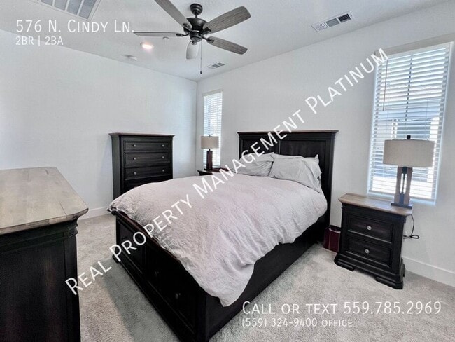 Building Photo - 576 N Cindy Ln