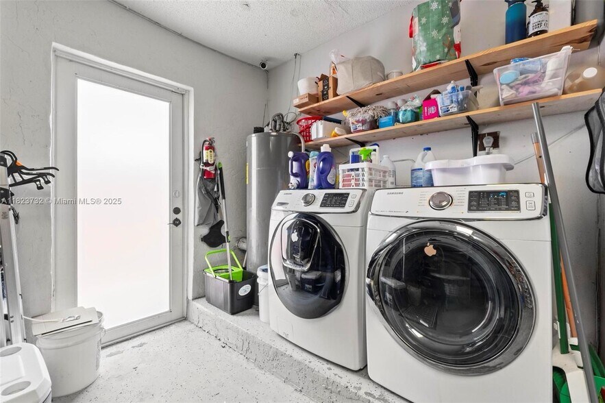 Building Photo - 13425 SW 91st Ter