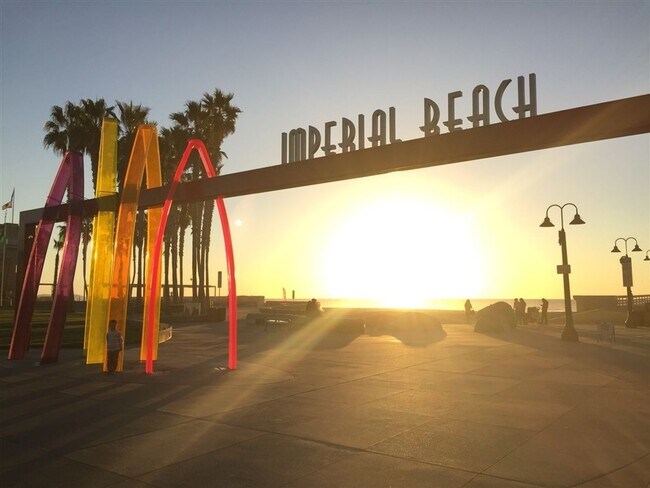 Building Photo - Long-Term Unfurnished Rental – Available Now - Imperial Beach
