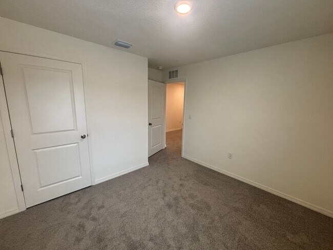 Building Photo - Brand New 4 Bedroom W/ Open Floor Plan!