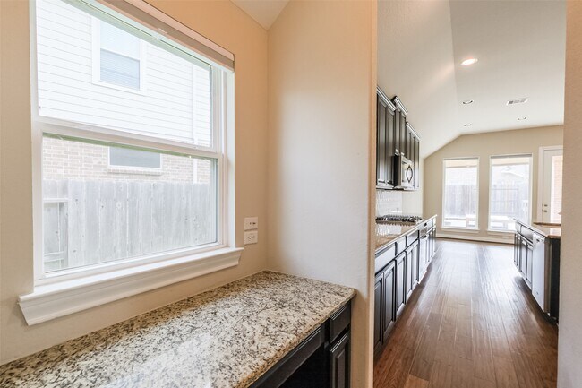 Building Photo - 11206 Copper Shrs Ln