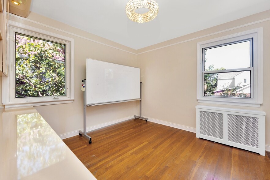 Building Photo - 7543 192nd St