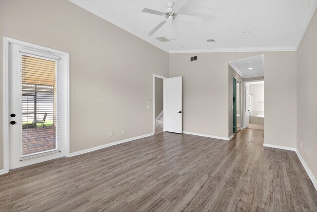 Building Photo - 2237 Newport Isles Blvd