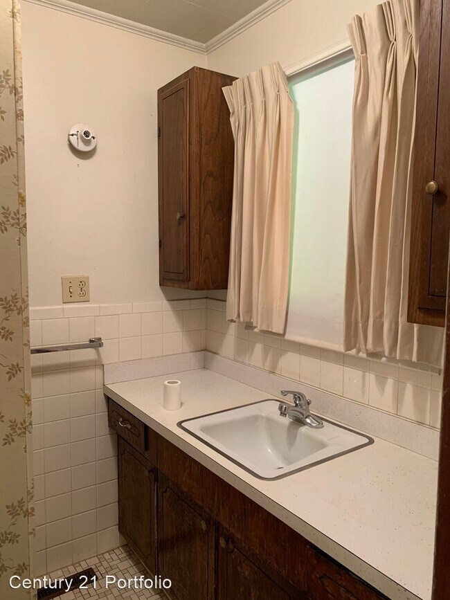 Building Photo - 2 br, 2 bath House - 3610 East Thomas Gree...