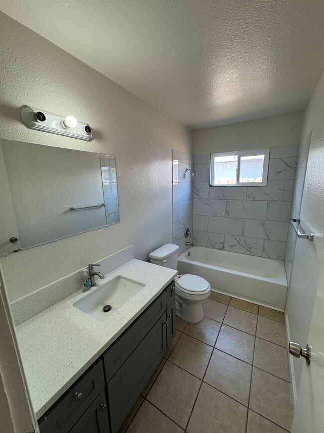 Building Photo - 4321 Palmacia Dr