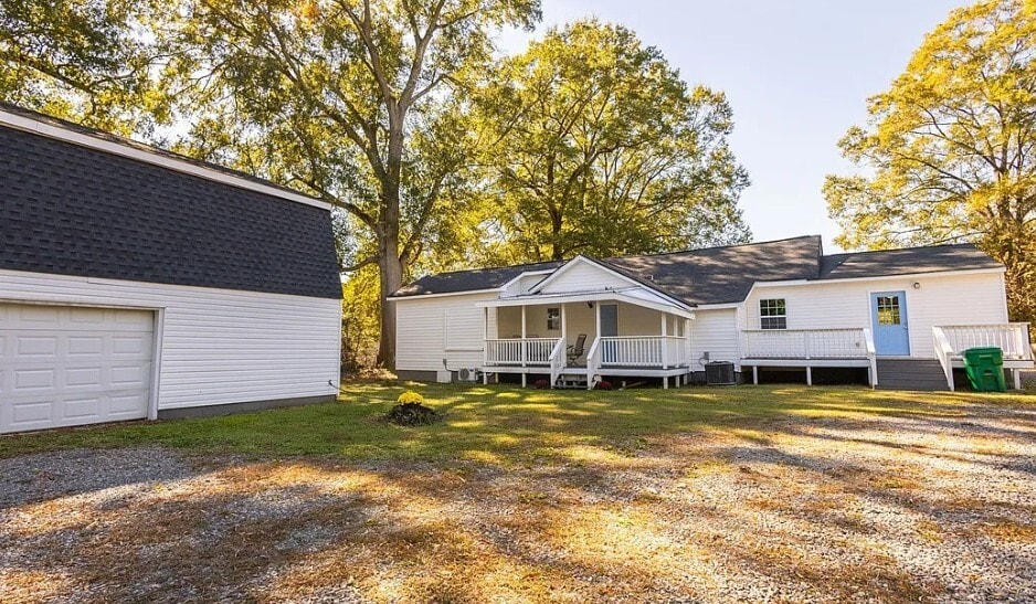 Building Photo - 6103 Hermitage Rd