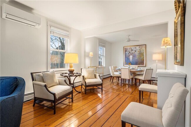 Building Photo - 35 Marsh St