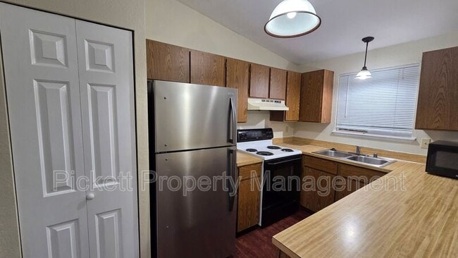 Building Photo - 8995 Hoot Ridge Ln NW