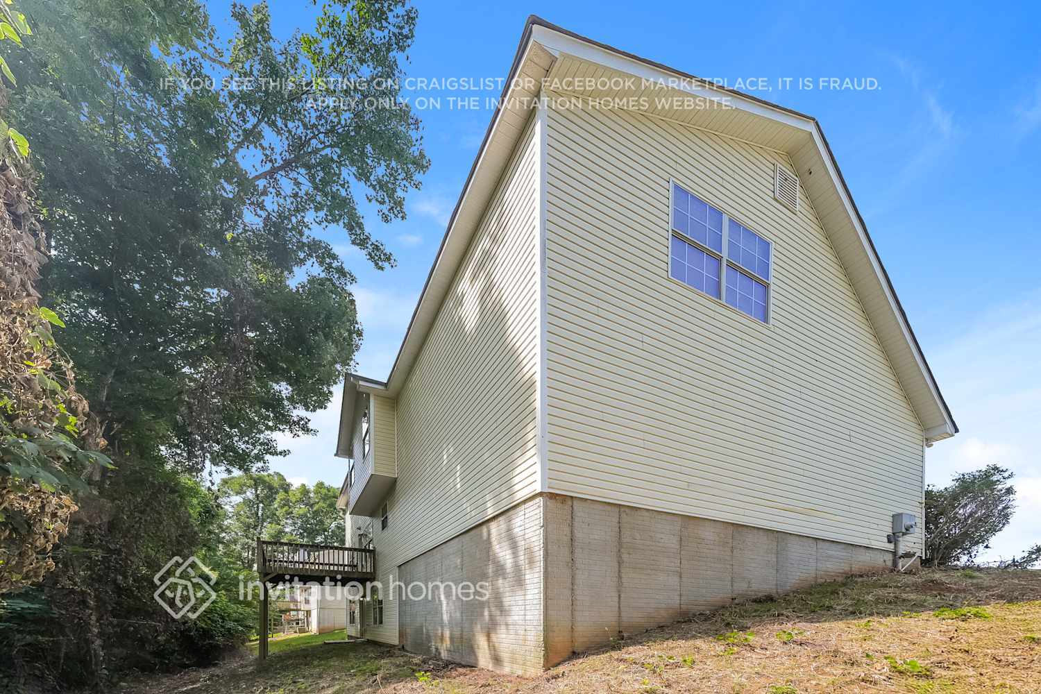 Building Photo - 559 Michael Cir