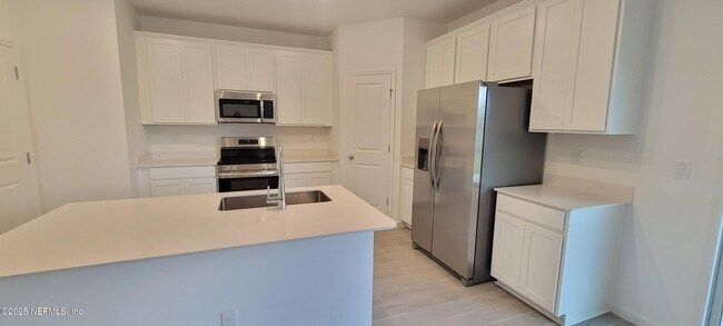Building Photo - 8174 Horsebit Cir