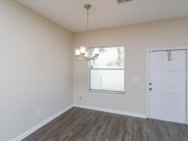 Building Photo - 2108 Switch Grass Cir