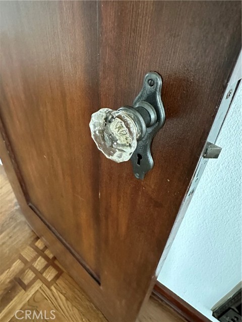 Building Photo - 1054 N Euclid Ave