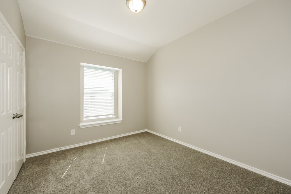 Building Photo - 5344 Elmdale Dr