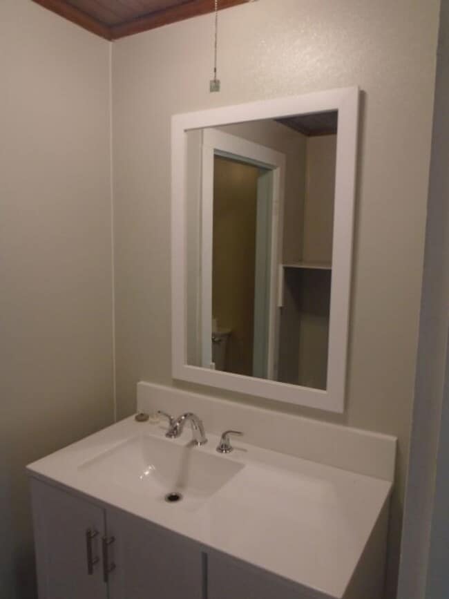 Building Photo - Plenty of Space in Hope Mills! $1050/month!
