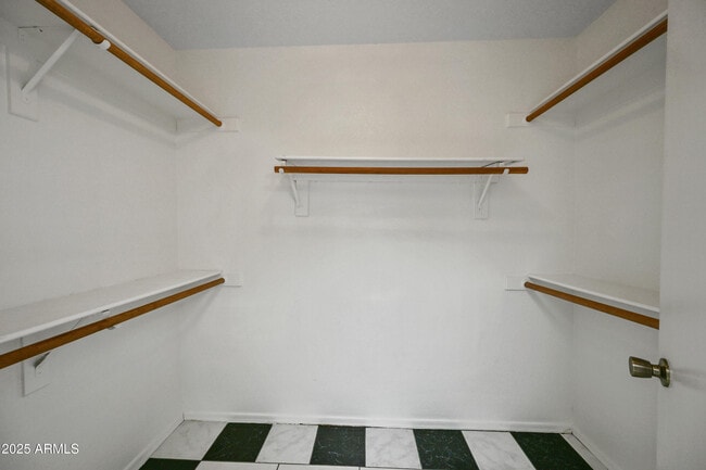 Building Photo - 5449 E Fairfield St