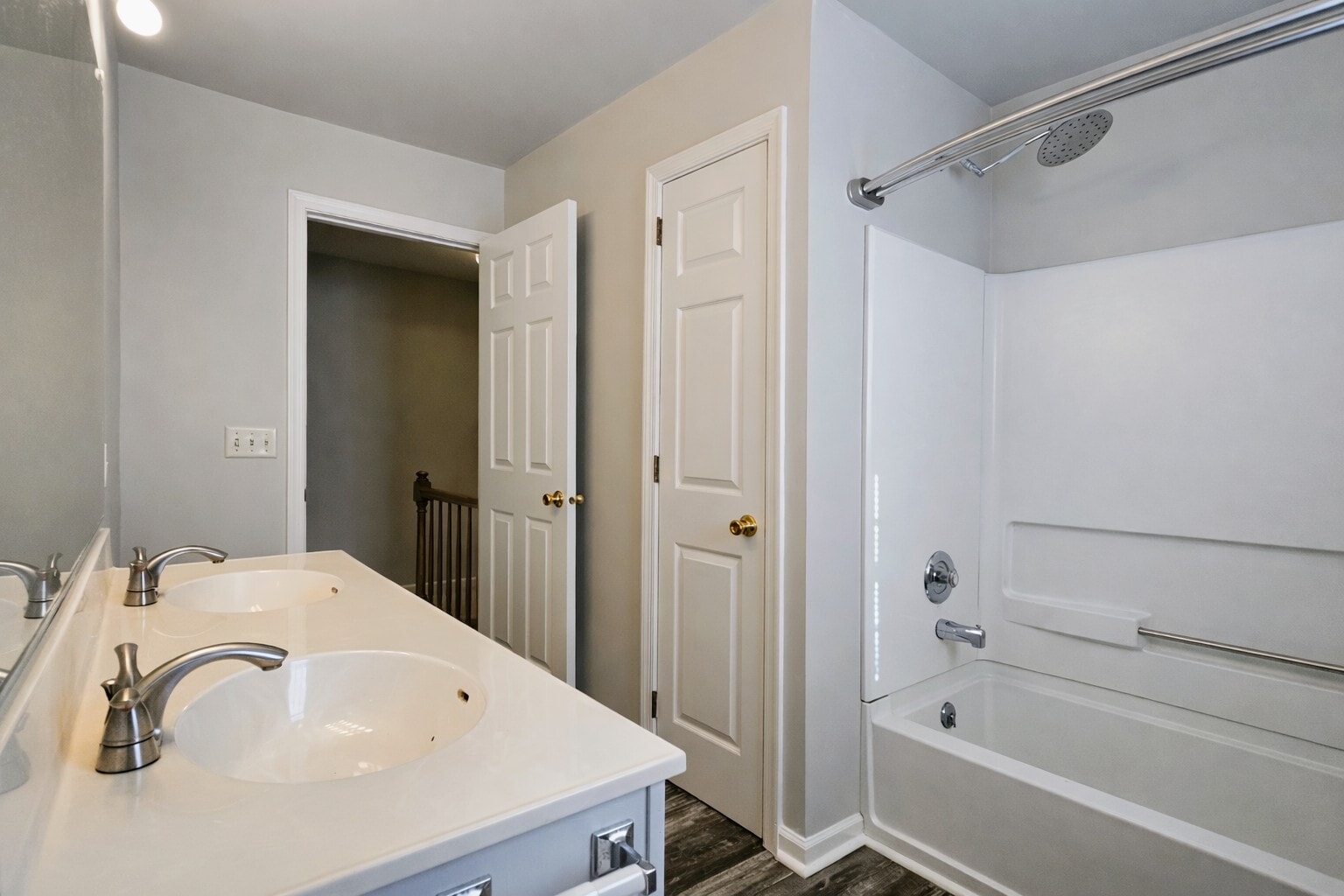 Building Photo - 27 Penny Ln