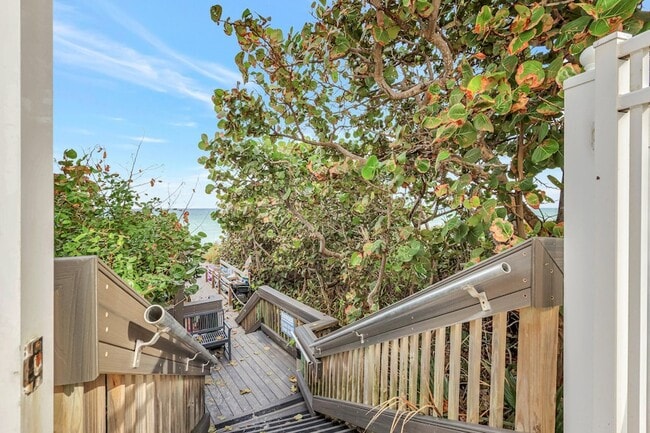 Building Photo - 840 Ocean Dr