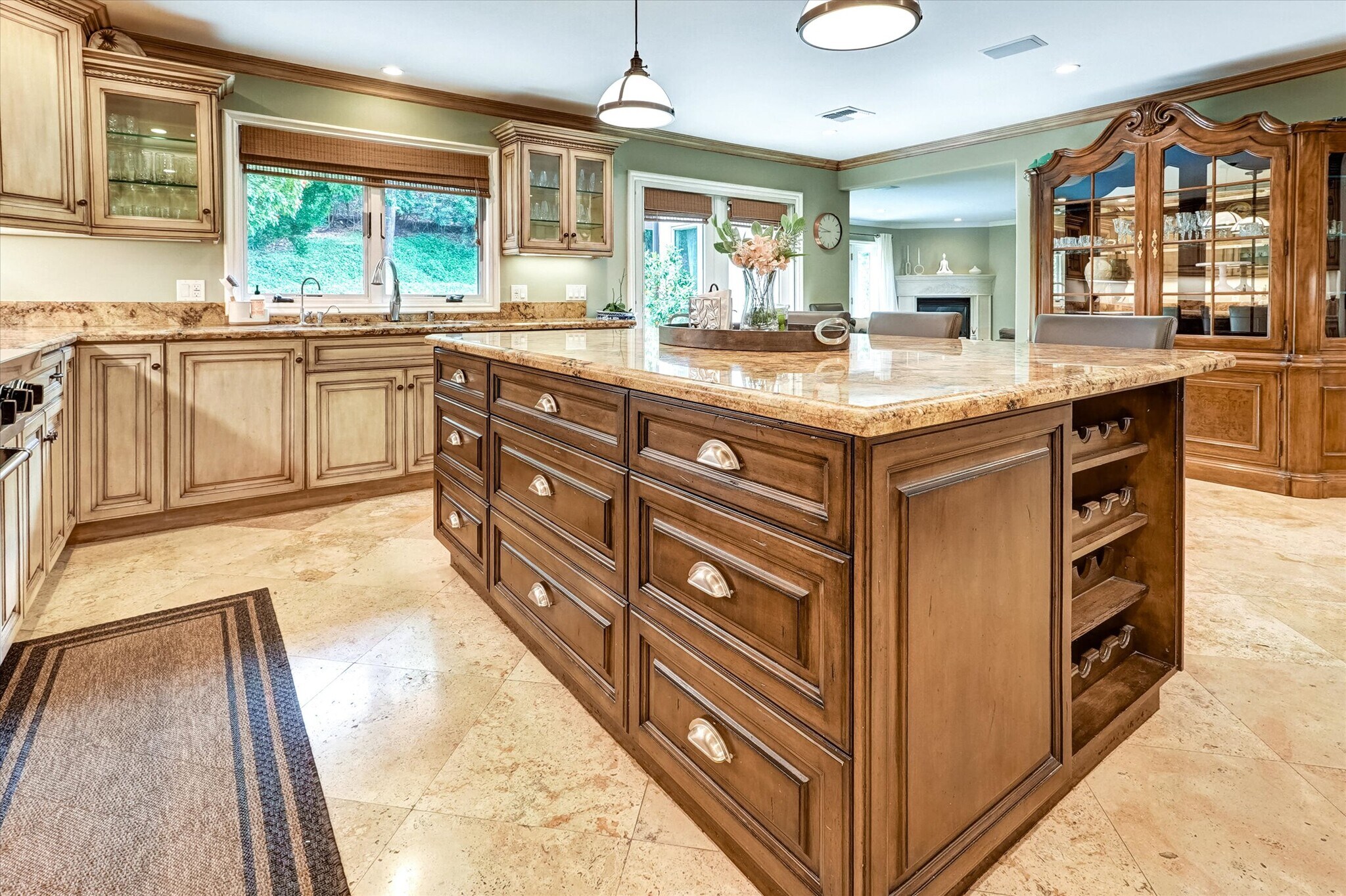 Building Photo - 4751 Topeka Dr