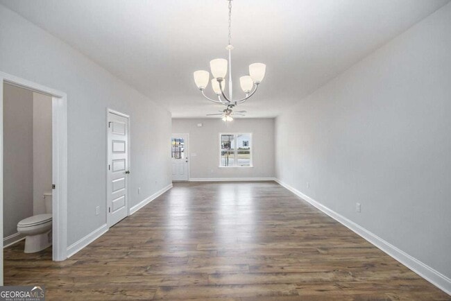 Building Photo - 124 Crestpoint Rd