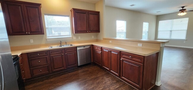 Building Photo - 20 Louisiana St