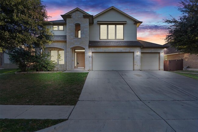 Building Photo - 706 Harwood Dr
