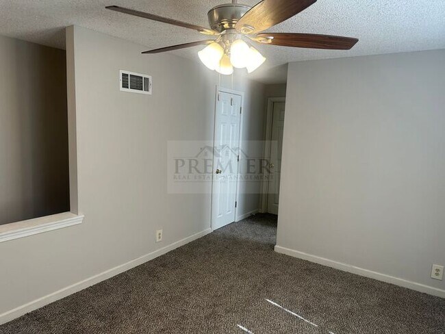 Building Photo - 6328 College Ave