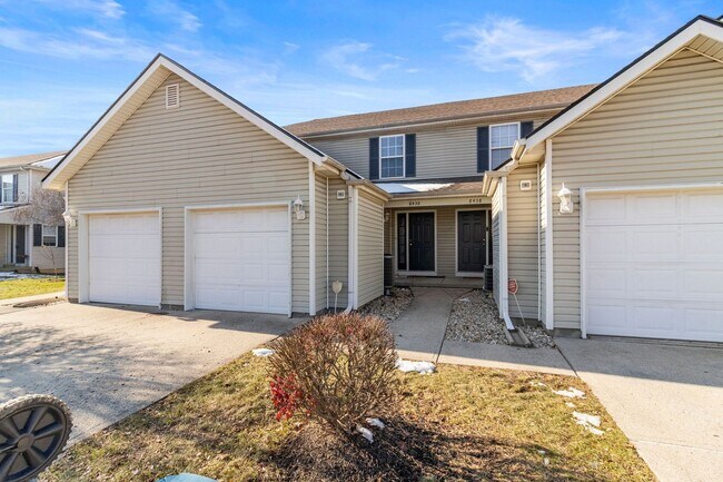 Building Photo - $1,650 FOR 6 MONTH LEASE!