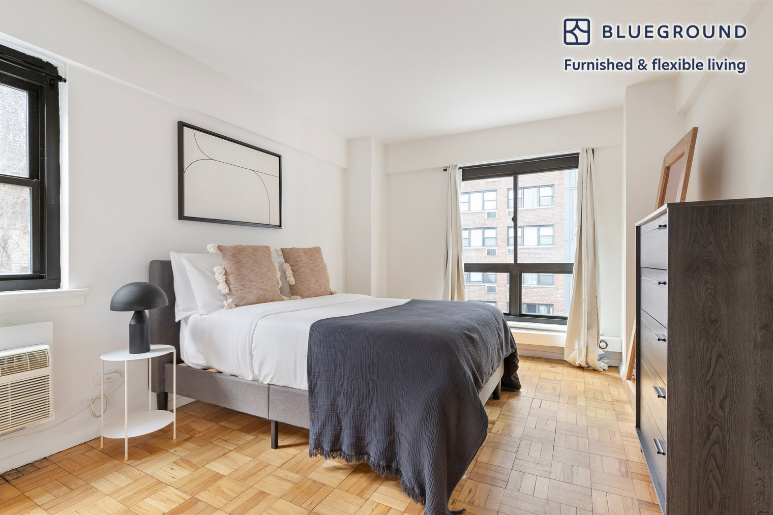 Building Photo - 300 E 51st St