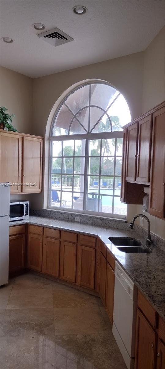 Building Photo - 8092 Driggs Hill