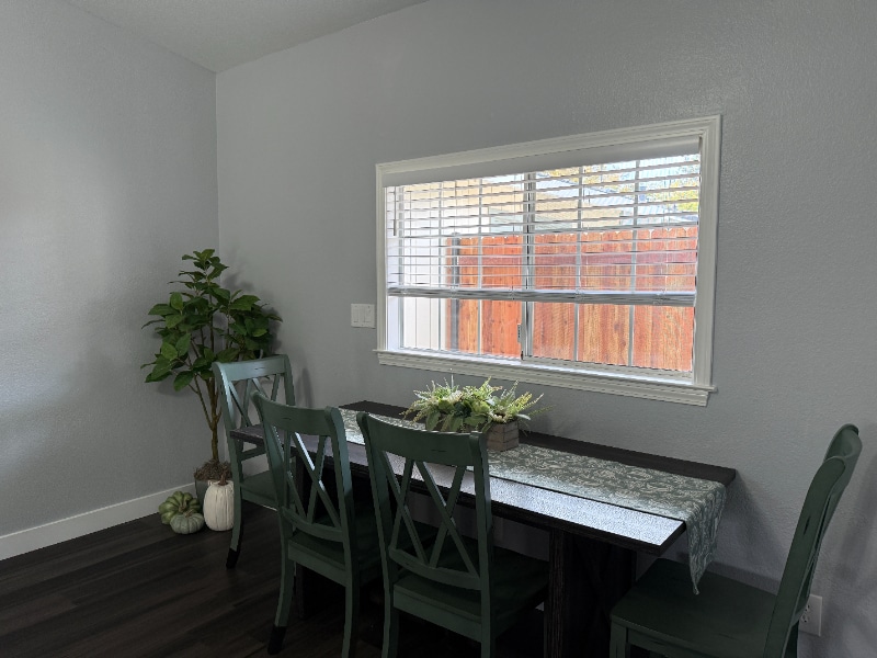 Building Photo - 8907 Amerigo Ave