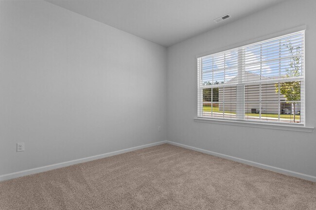 Building Photo - Beautifully designed 4-bedroom, 2-bath ranch