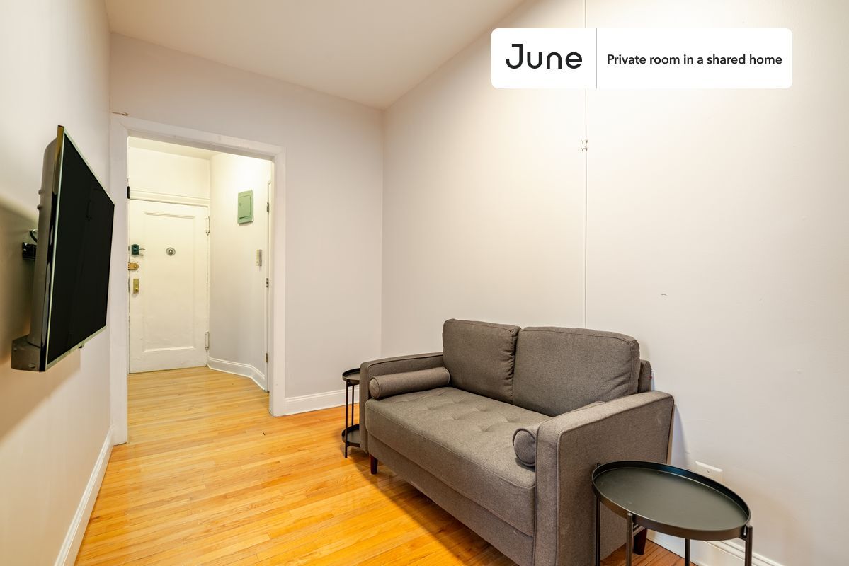Building Photo - Room in Shared 2 bed/1 bath home