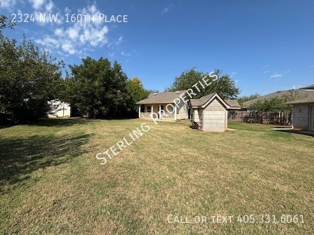 Building Photo - 2324 NW 160th Pl