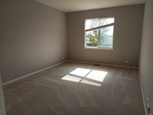 Building Photo - 801 Christopher St