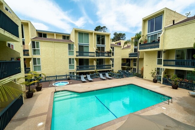 Building Photo - Sunset Plaza Apartments