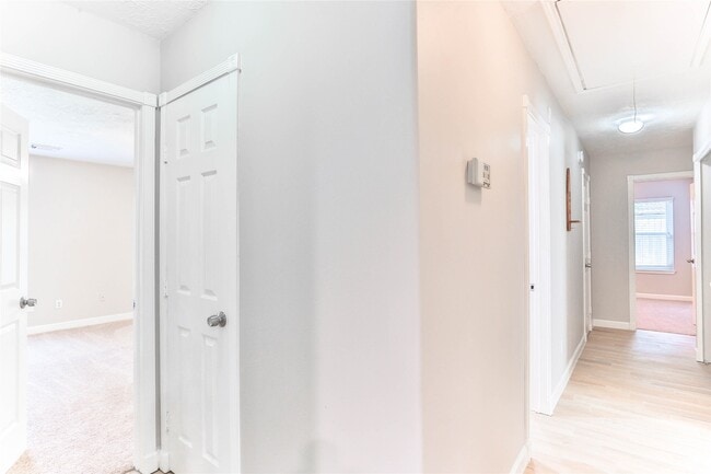 Building Photo - 7110 Yardley Dr